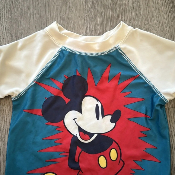 Junk Food 2T Mickey Mouse swim and sun shirt and rash gaurd - Picture 2 of 6